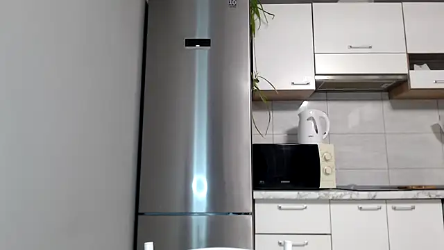 SierraSky  online show from October 30, 2025, 6:19 pm