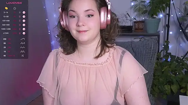 Snapshot of oni_hibe chatting on December 5, 2024, 3:48 am oni hibe online show from December 5, 2024, 3:48 am