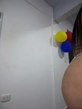 Sarahballiston  online show from July 12, 2026, 1:18 am
