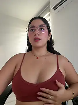 Snapshot of Natasha-28 chatting on July 12, 2026, 10:12 pm Natasha-28 online show from July 12, 2026, 10:12 pm