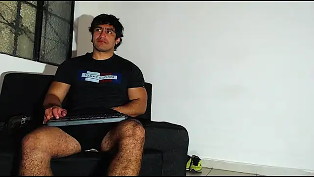 Snapshot of willian_m777 chatting on January 25, 2025, 3:30 am willian m777 online show from January 25, 2025, 3:30 am