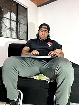 Snapshot of willian_m777 chatting on October 24, 2025, 3:25 am willian m777 online show from October 24, 2025, 3:25 am