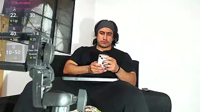 Snapshot of willian_m777 chatting on November 13, 2025, 4:11 am willian m777 online show from November 13, 2025, 4:11 am