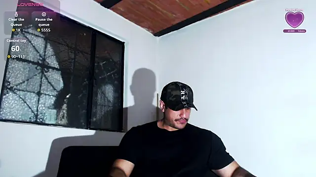 Snapshot of willian_m777 chatting on June 25, 2026, 4:23 am willian m777 online show from June 25, 2026, 4:23 am