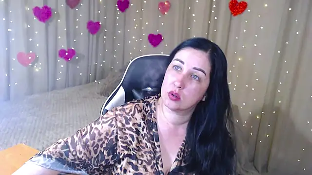 Snapshot of JillStevens chatting on May 12, 2026, 4:20 am JillStevens online show from May 12, 2026, 4:20 am