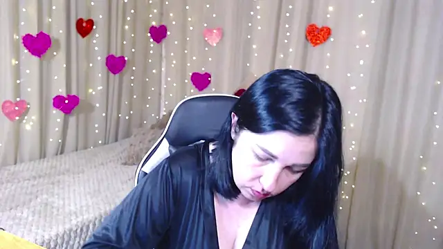 Snapshot of JillStevens chatting on May 21, 2026, 12:23 pm JillStevens online show from May 21, 2026, 12:23 pm