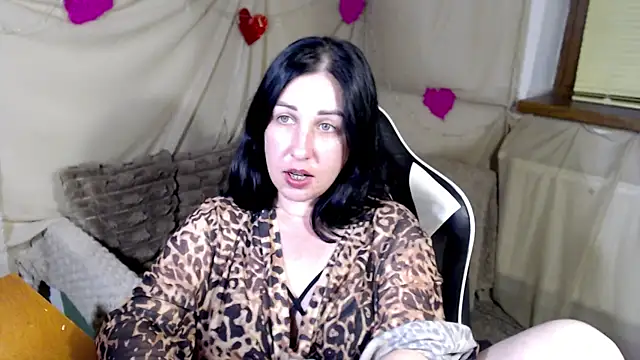 Snapshot of JillStevens chatting on June 8, 2026, 5:57 pm JillStevens online show from June 8, 2026, 5:57 pm