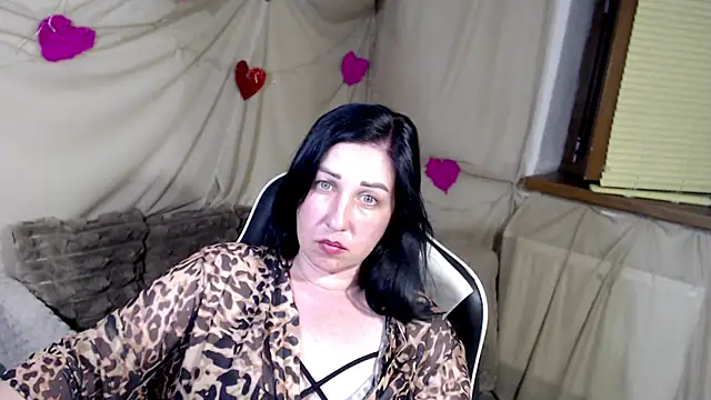Snapshot of JillStevens chatting on June 10, 2026, 6:51 pm JillStevens online show from June 10, 2026, 6:51 pm