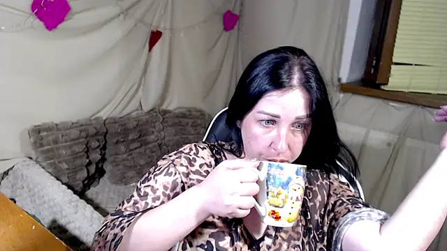 Snapshot of JillStevens chatting on June 24, 2026, 10:42 pm JillStevens online show from June 24, 2026, 10:42 pm