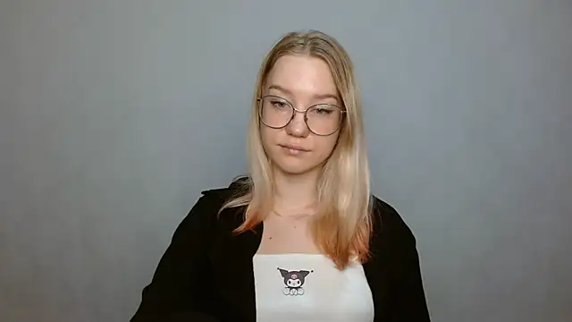 cindi hot online show from January 21, 2025, 1:22 pm