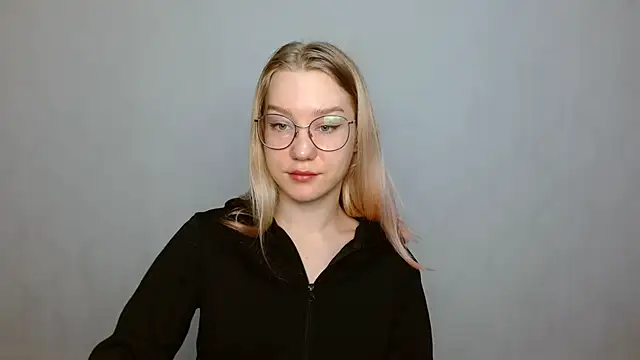 cindi hot online show from January 25, 2025, 8:53 am