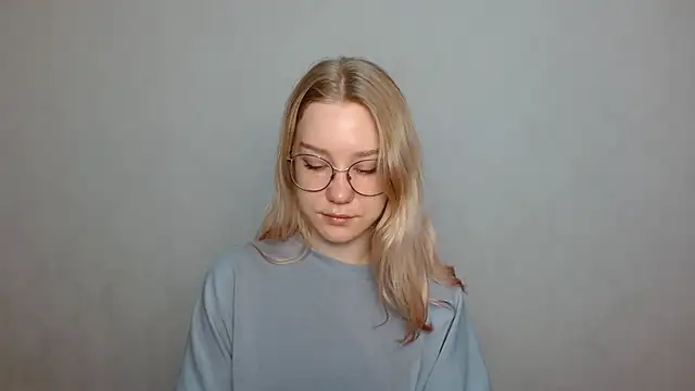 cindi hot online show from January 31, 2025, 9:16 am