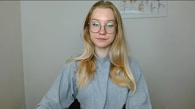 cindi hot online show from September 14, 2025, 10:25 am