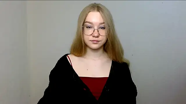 cindi hot online show from April 26, 2026, 11:19 am