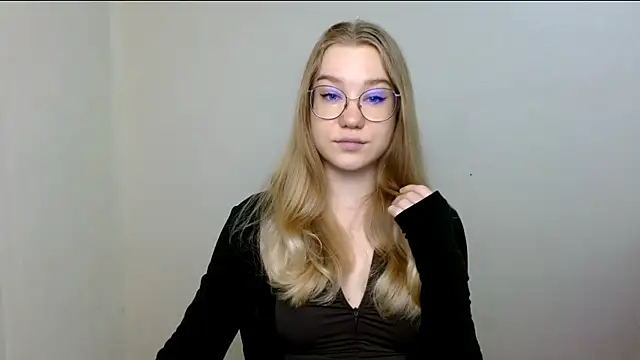 cindi hot online show from April 30, 2026, 11:05 am