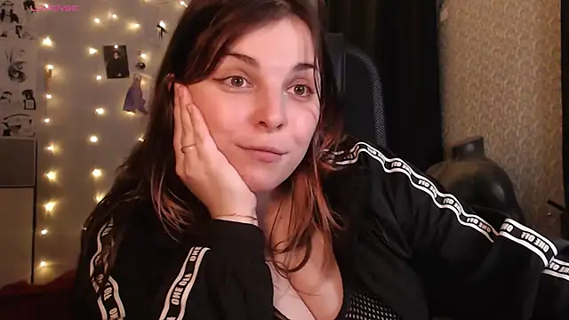 Saya sweet online show from September 14, 2025, 10:09 pm