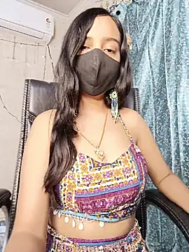 Parinaaz18 online show from May 11, 2026, 1:06 pm