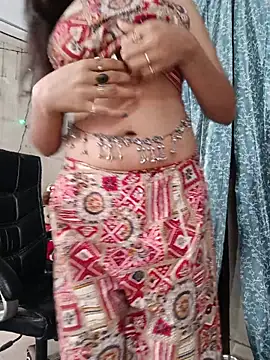 Parinaaz18 online show from June 2, 2026, 2:02 am