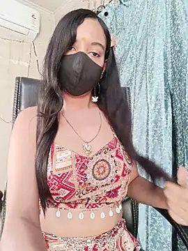 Parinaaz18 online show from June 10, 2026, 1:06 am