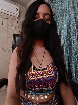 Parinaaz18 online show from June 15, 2026, 1:19 am