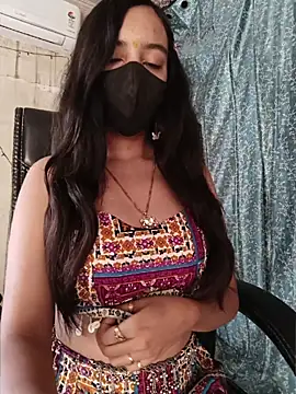 Parinaaz18 online show from June 25, 2026, 1:27 am
