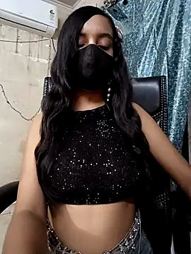 Parinaaz18 online show from July 22, 2026, 2:03 am