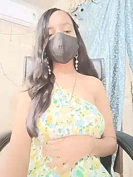 Parinaaz18 online show from July 28, 2026, 1:12 am