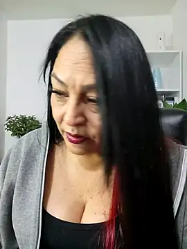 Snapshot of Gina_Myers chatting on May 9, 2026, 3:34 am Gina Myers online show from May 9, 2026, 3:34 am
