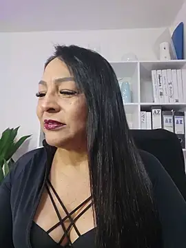 Snapshot of Gina_Myers chatting on May 24, 2026, 3:44 am Gina Myers online show from May 24, 2026, 3:44 am