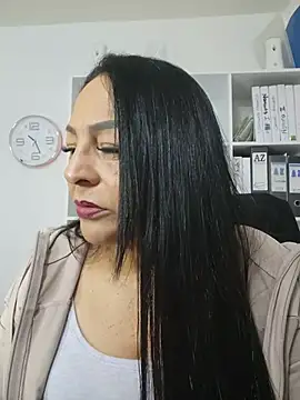 Snapshot of Gina_Myers chatting on May 31, 2026, 3:26 am Gina Myers online show from May 31, 2026, 3:26 am