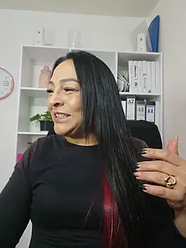 Snapshot of Gina_Myers chatting on June 10, 2026, 3:39 am Gina Myers online show from June 10, 2026, 3:39 am