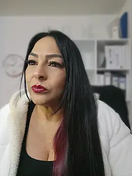 Gina Myers online show from July 5, 2026, 2:07 am