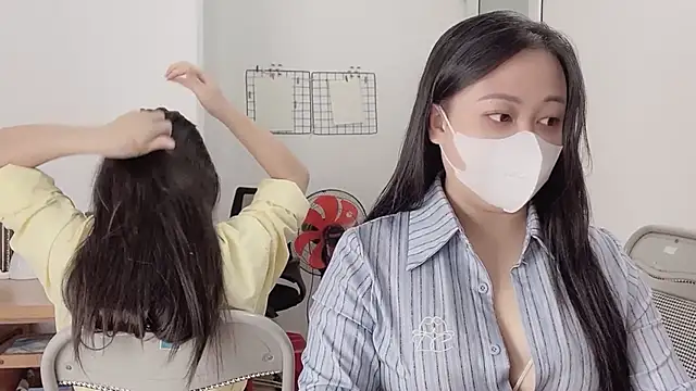 Snapshot of Bamboo_Swetie chatting on September 28, 2025, 2:44 pm Bamboo Swetie online show from September 28, 2025, 2:44 pm