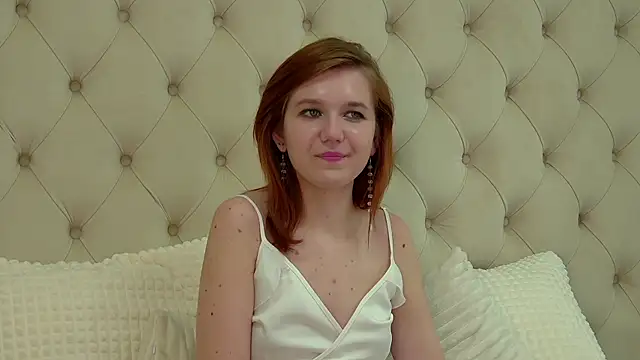 LessySmith online show from March 9, 2025, 10:30 pm