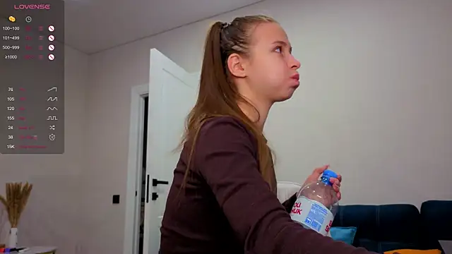 Snapshot of Dream_emma chatting on November 25, 2025, 1:49 am Dream emma online show from November 25, 2025, 1:49 am