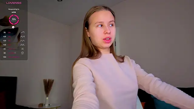 Snapshot of Dream_emma chatting on November 29, 2025, 4:48 am Dream emma online show from November 29, 2025, 4:48 am