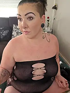 Snapshot of -BonnieBlack- chatting on February 3, 2025, 10:58 am -BonnieBlack- online show from February 3, 2025, 10:58 am