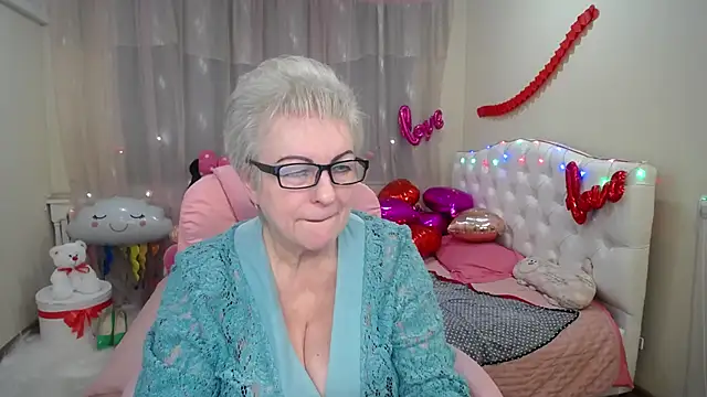 KayleSmoll online show from February 5, 2025, 1:37 am