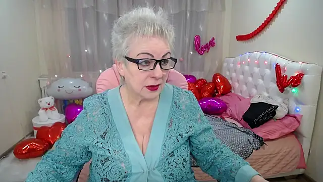 KayleSmoll online show from February 7, 2025, 7:17 pm