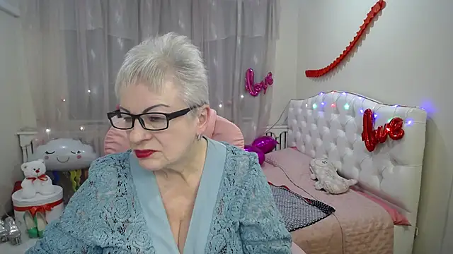 KayleSmoll online show from March 12, 2025, 10:17 pm