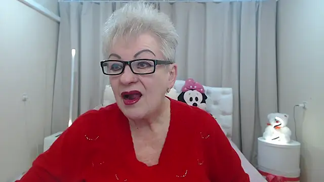 KayleSmoll online show from January 16, 2026, 7:29 pm