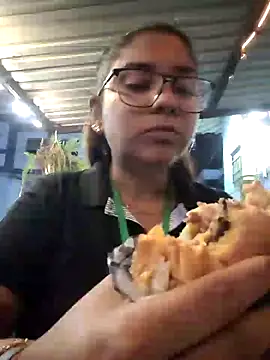 Sofythom1 online show from December 11, 2024, 2:19 am