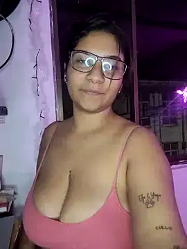 Sofythom1 online show from February 19, 2025, 3:39 am