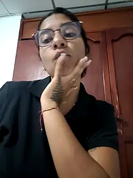 Sofythom1 online show from March 21, 2026, 4:39 am