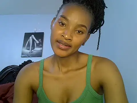 cute-alexis online show from February 10, 2026, 8:35 pm