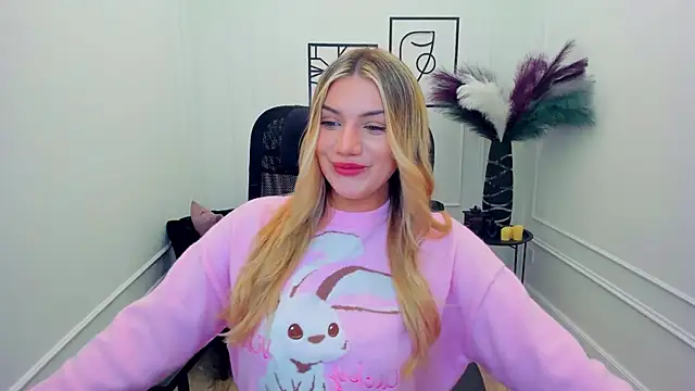 SelenaeMoore online show from November 29, 2025, 7:50 pm