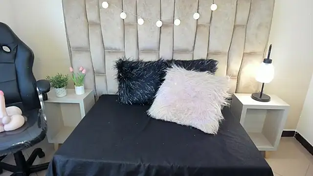 Esteff  o2 online show from March 15, 2025, 7:38 pm