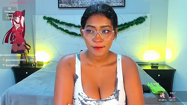 LAYLATAYLOR  online show from December 18, 2024, 9:04 am