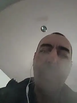 Maryo0001 online show from December 20, 2025, 11:06 am