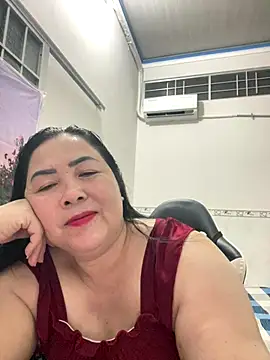 Snapshot of NDith chatting on December 20, 2025, 12:34 pm NDith online show from December 20, 2025, 12:34 pm